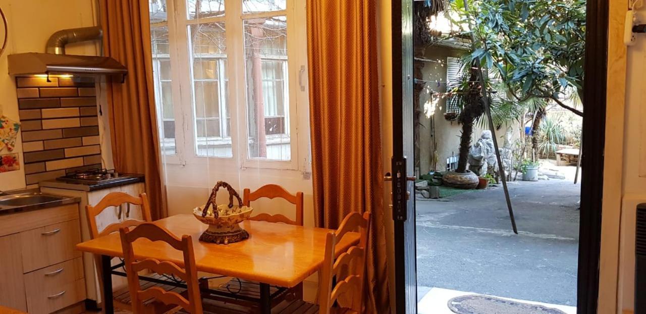 Madona's Tiflis